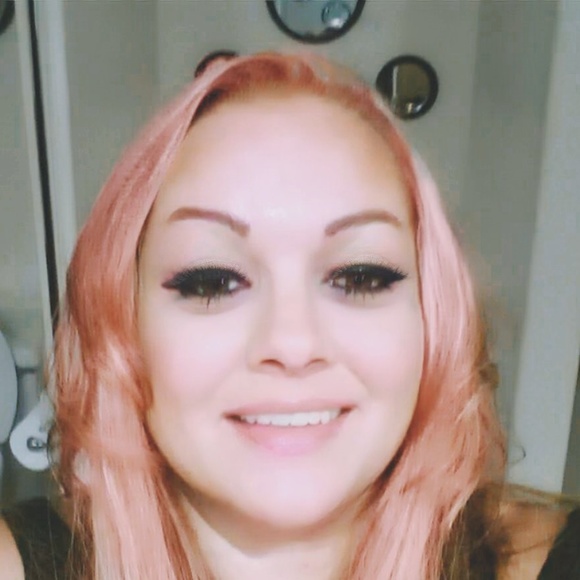 Meet your Posher, Cece co owner of Shanklin Industries - Picture 2 of 4